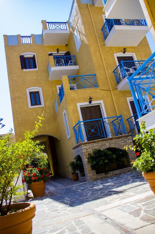 Hesperia Hotel Karlovassi Bagian luar foto