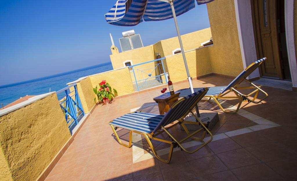 Hesperia Hotel Karlovassi Bagian luar foto