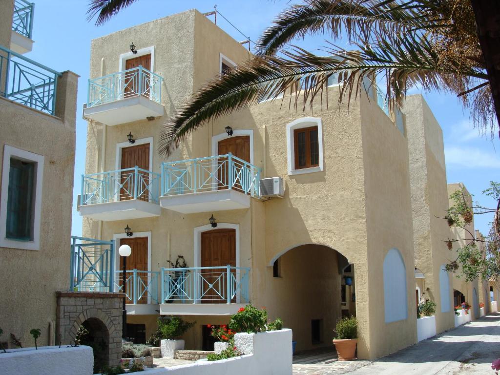 Hesperia Hotel Karlovassi Bagian luar foto